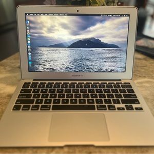 MacBook Air 11.6 inch laptop